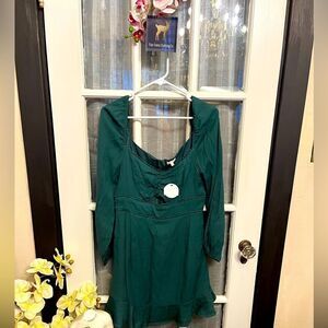 NWT En Crème Green Dress